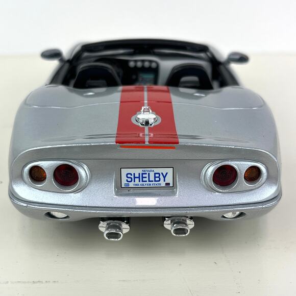 Burago 1999 Shelby Series 1 Convertible 1:18 Scale Model Car - Picture 4 of 7